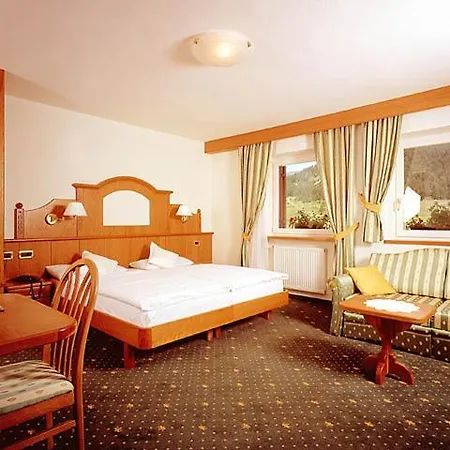 Hotel Scoiattolo Sëlva Kamer foto